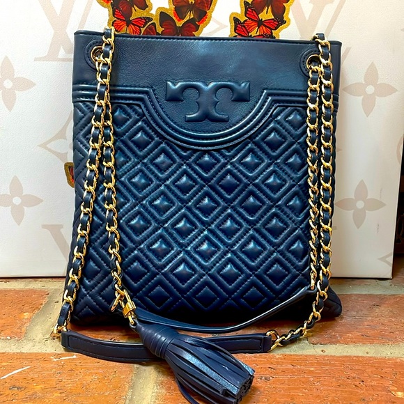 Tory Burch Handbags - Tory Burch Blue Leather Medium Fleming Shoulder Bag